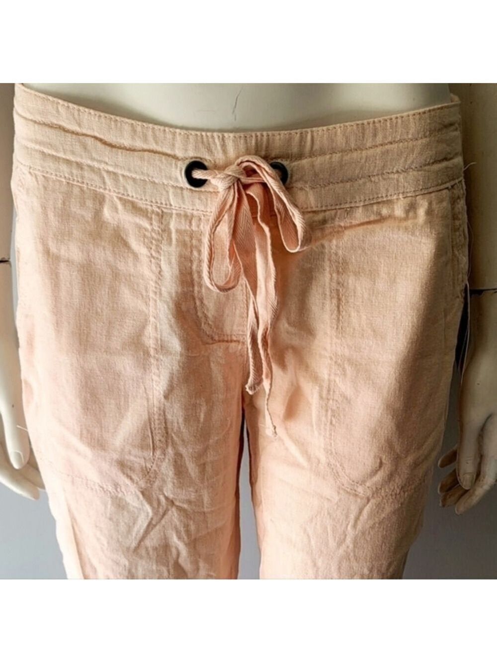 BRAND NEW! Per Se Women's Capri Pants in Blush Size S